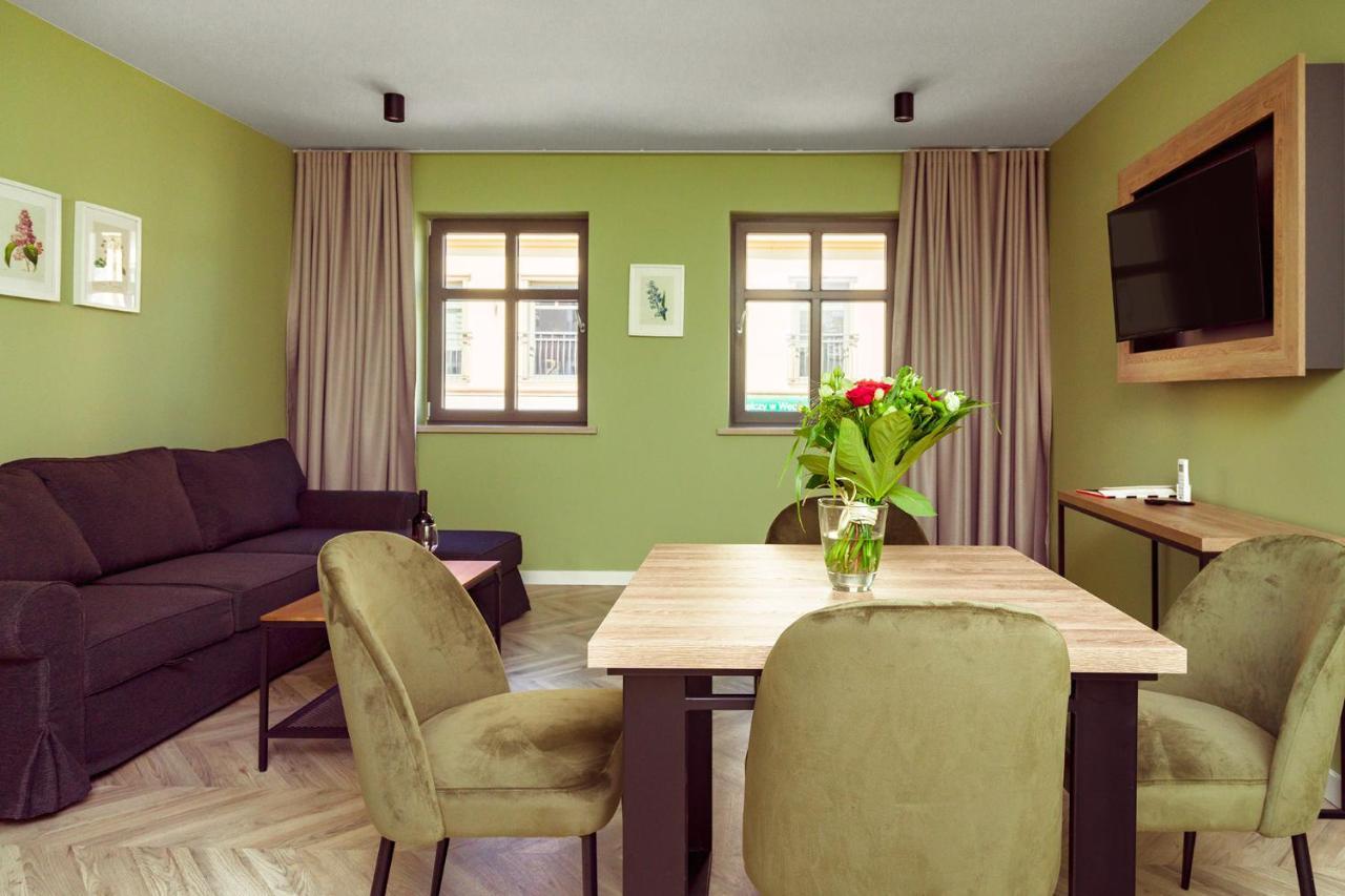 Kamienica Portowa Aparthotel Mikołajki Buitenkant foto