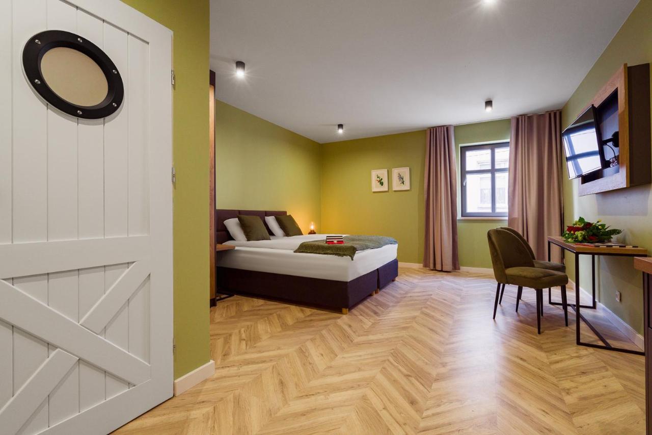 Kamienica Portowa Aparthotel Mikołajki Buitenkant foto